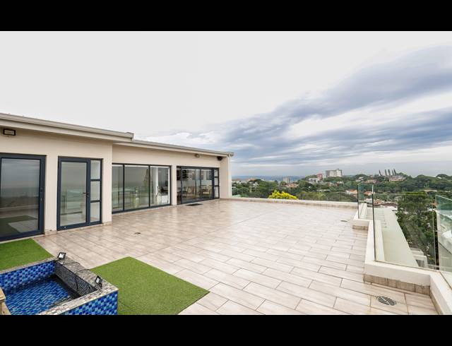 4 BEDROOM PENTHOUSE FOR SALE IN MORNINGSIDE